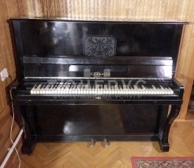 Черное пианино «Беларусь»
